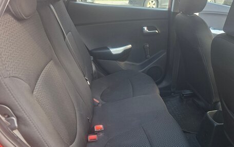 KIA Rio III рестайлинг, 2013 год, 750 000 рублей, 10 фотография