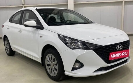 Hyundai Solaris II рестайлинг, 2020 год, 1 025 000 рублей, 5 фотография