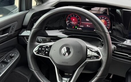 Volkswagen Golf VIII, 2022 год, 2 690 000 рублей, 22 фотография