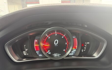 Volvo V40 II рестайлинг, 2015 год, 1 350 000 рублей, 10 фотография