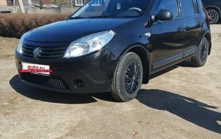Renault Sandero I, 2010 год, 550 000 рублей, 2 фотография