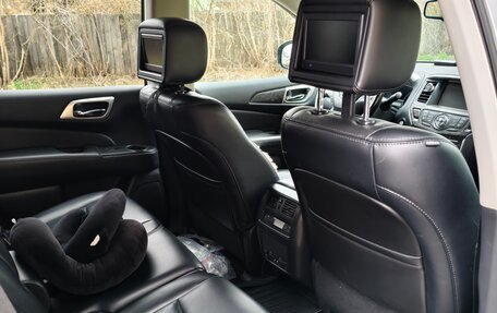 Nissan Pathfinder, 2014 год, 1 450 000 рублей, 17 фотография