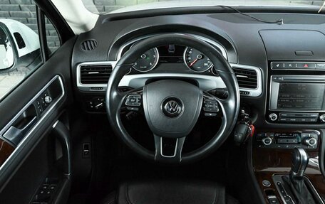 Volkswagen Touareg III, 2016 год, 3 280 000 рублей, 12 фотография