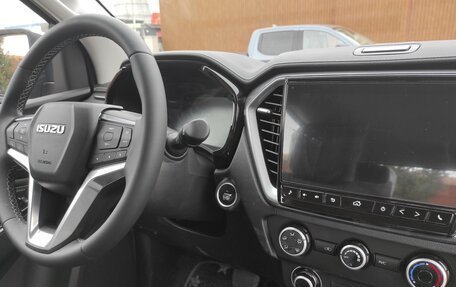 Isuzu D-Max, 2025 год, 4 330 000 рублей, 14 фотография