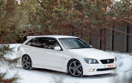 Toyota Altezza, 2002 год, 950 000 рублей, 2 фотография