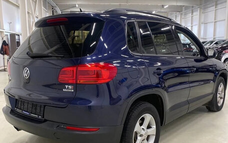 Volkswagen Tiguan I, 2012 год, 863 000 рублей, 8 фотография