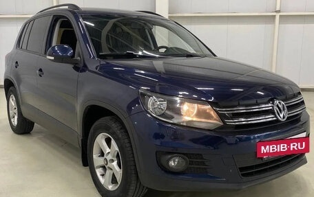 Volkswagen Tiguan I, 2012 год, 863 000 рублей, 5 фотография