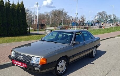 Audi 100, 1990 год, 380 000 рублей, 2 фотография