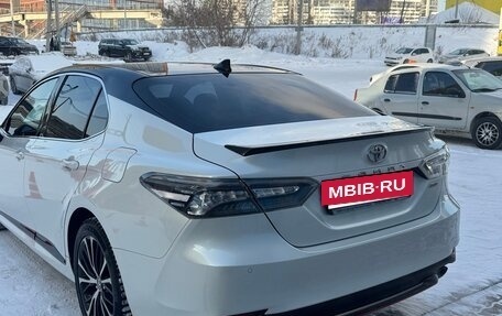 Toyota Camry, 2020 год, 2 950 000 рублей, 8 фотография