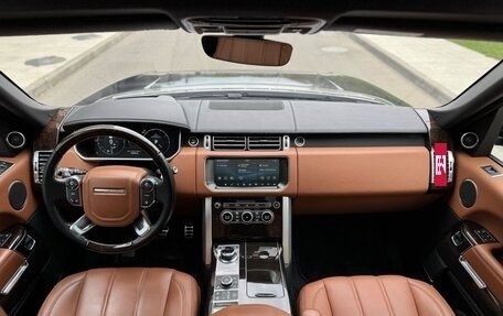 Land Rover Range Rover IV рестайлинг, 2017 год, 5 890 000 рублей, 26 фотография