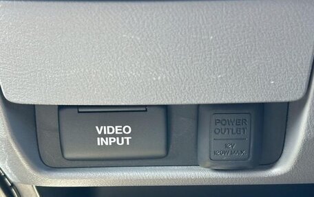 Honda Stream II, 2012 год, 850 000 рублей, 15 фотография