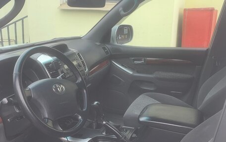 Toyota Land Cruiser Prado 120 рестайлинг, 2007 год, 1 850 000 рублей, 6 фотография