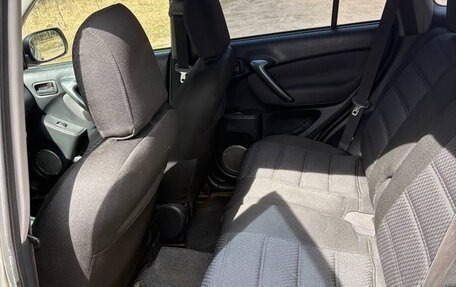 Toyota RAV4, 2004 год, 850 000 рублей, 7 фотография