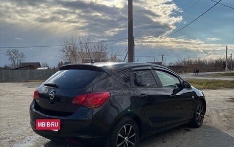 Opel Astra J, 2011 год, 850 000 рублей, 3 фотография