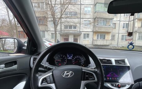Hyundai Solaris II рестайлинг, 2012 год, 600 000 рублей, 8 фотография