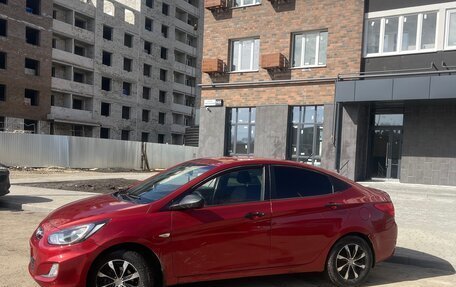 Hyundai Solaris II рестайлинг, 2012 год, 600 000 рублей, 2 фотография