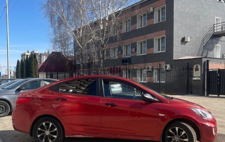 Hyundai Solaris II рестайлинг, 2012 год, 600 000 рублей, 6 фотография
