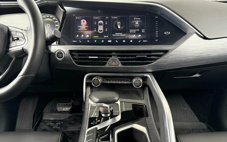 Geely Tugella FY11, 2023 год, 3 159 000 рублей, 7 фотография