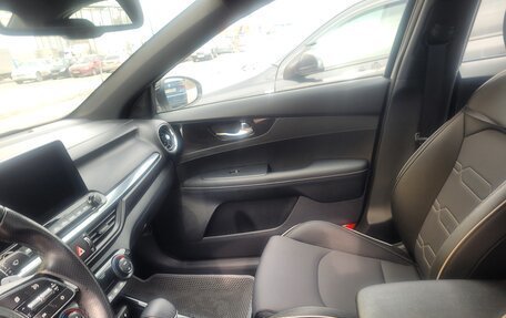 KIA Cerato IV, 2021 год, 2 100 000 рублей, 13 фотография