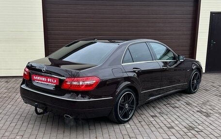 Mercedes-Benz E-Класс, 2009 год, 1 550 000 рублей, 2 фотография