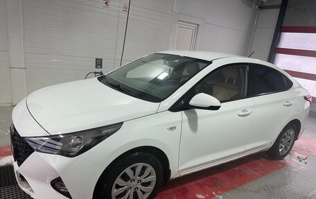 Hyundai Solaris II рестайлинг, 2021 год, 1 650 000 рублей, 4 фотография