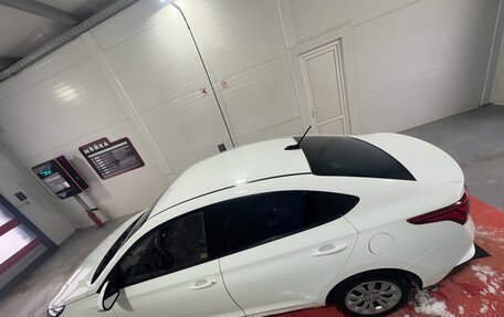 Hyundai Solaris II рестайлинг, 2021 год, 1 650 000 рублей, 9 фотография