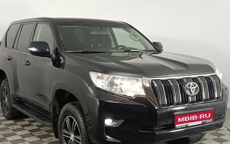 Toyota Land Cruiser Prado 150 рестайлинг 2, 2018 год, 3 950 000 рублей, 1 фотография