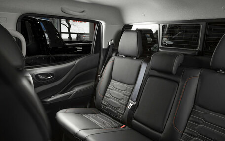 Nissan Navara (Frontier), 2024 год, 5 200 000 рублей, 9 фотография