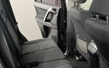 Toyota Land Cruiser Prado 150 рестайлинг 2, 2018 год, 3 950 000 рублей, 10 фотография