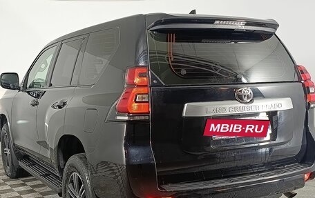 Toyota Land Cruiser Prado 150 рестайлинг 2, 2018 год, 3 950 000 рублей, 5 фотография
