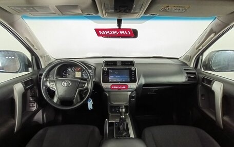 Toyota Land Cruiser Prado 150 рестайлинг 2, 2018 год, 3 950 000 рублей, 12 фотография