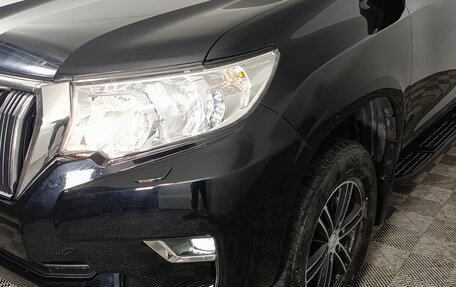 Toyota Land Cruiser Prado 150 рестайлинг 2, 2018 год, 3 950 000 рублей, 22 фотография