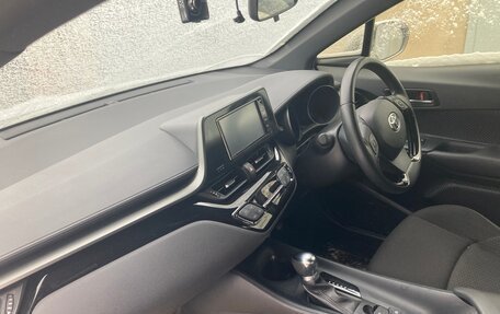 Toyota C-HR I рестайлинг, 2019 год, 1 850 000 рублей, 7 фотография