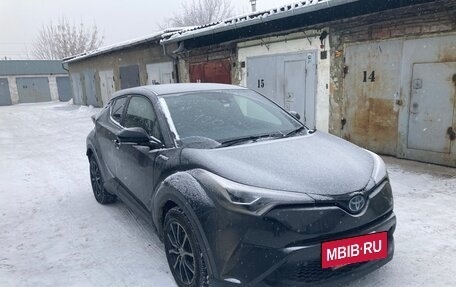 Toyota C-HR I рестайлинг, 2019 год, 1 850 000 рублей, 4 фотография