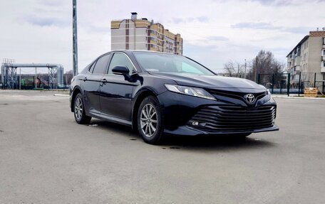 Toyota Camry, 2021 год, 2 550 000 рублей, 2 фотография