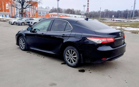 Toyota Camry, 2021 год, 2 550 000 рублей, 4 фотография