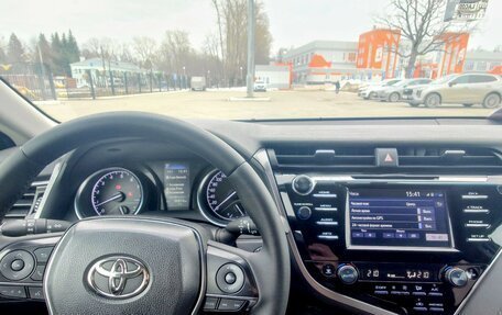 Toyota Camry, 2021 год, 2 550 000 рублей, 8 фотография