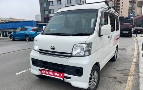 Toyota Pixis Van I, 2014 год, 500 000 рублей, 2 фотография