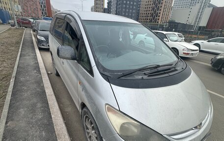 Toyota Estima III рестайлинг -2, 2000 год, 750 000 рублей, 3 фотография