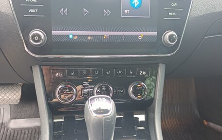 Skoda Superb III рестайлинг, 2019 год, 2 350 000 рублей, 15 фотография