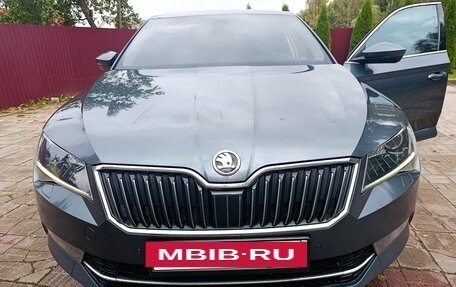 Skoda Superb III рестайлинг, 2019 год, 2 350 000 рублей, 16 фотография