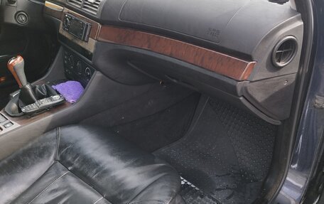 BMW 5 серия, 2003 год, 690 000 рублей, 16 фотография