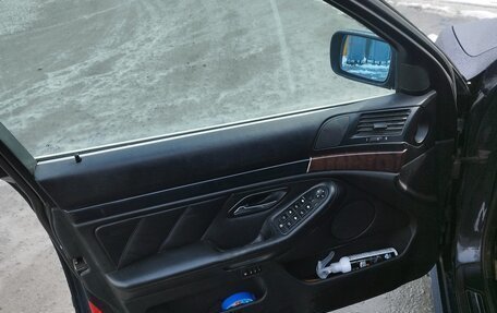 BMW 5 серия, 2003 год, 690 000 рублей, 22 фотография