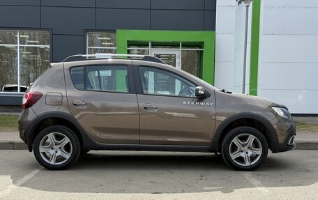 Renault Sandero II рестайлинг, 2019 год, 1 350 000 рублей, 4 фотография