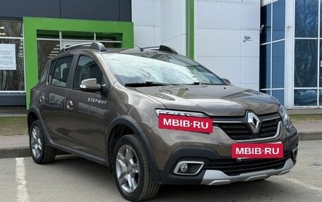 Renault Sandero II рестайлинг, 2019 год, 1 350 000 рублей, 3 фотография