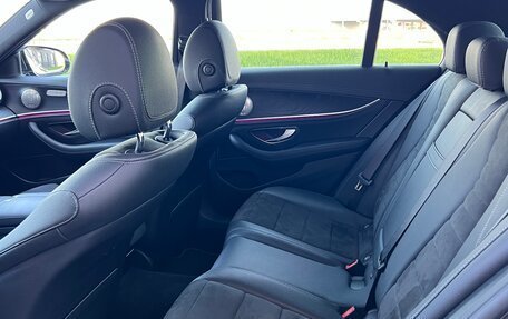 Mercedes-Benz E-Класс, 2020 год, 4 350 000 рублей, 21 фотография