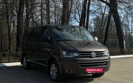 Volkswagen Multivan T5, 2012 год, 1 840 000 рублей, 4 фотография