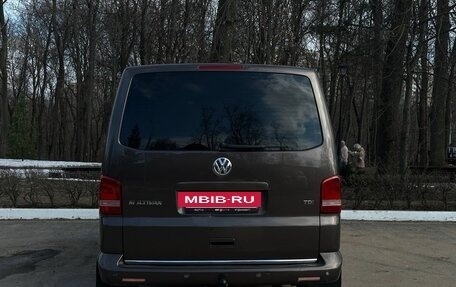 Volkswagen Multivan T5, 2012 год, 1 840 000 рублей, 14 фотография