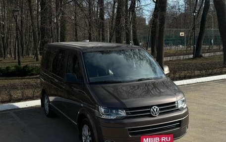 Volkswagen Multivan T5, 2012 год, 1 840 000 рублей, 6 фотография