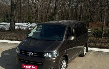 Volkswagen Multivan T5, 2012 год, 1 840 000 рублей, 2 фотография